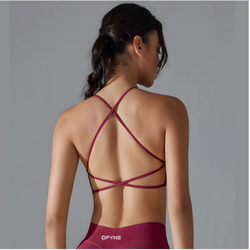 Backless Seamless Sports Bra – Medium Support, Padded & Stretchy for Yoga & Gym