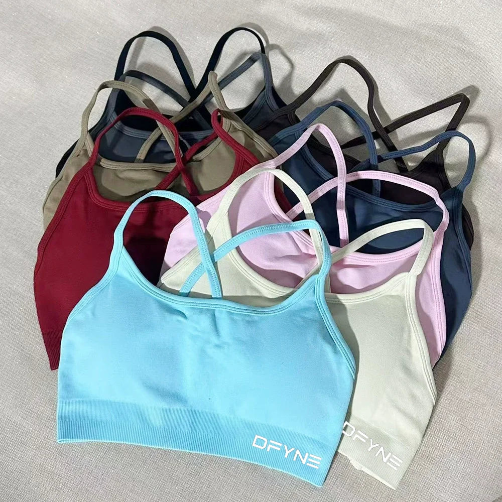 Backless Seamless Sports Bra – Medium Support, Padded & Stretchy for Yoga & Gym