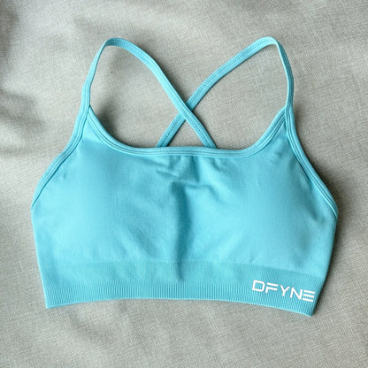 Backless Seamless Sports Bra – Medium Support, Padded & Stretchy for Yoga & Gym