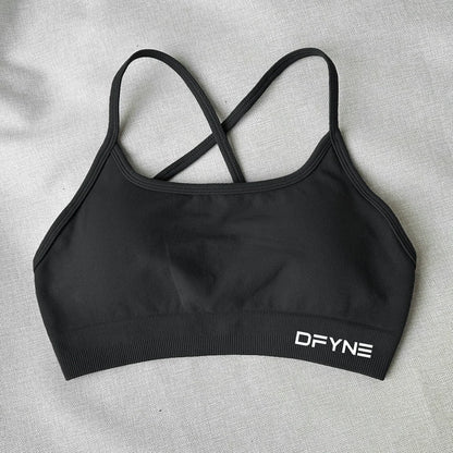 Backless Seamless Sports Bra – Medium Support, Padded & Stretchy for Yoga & Gym